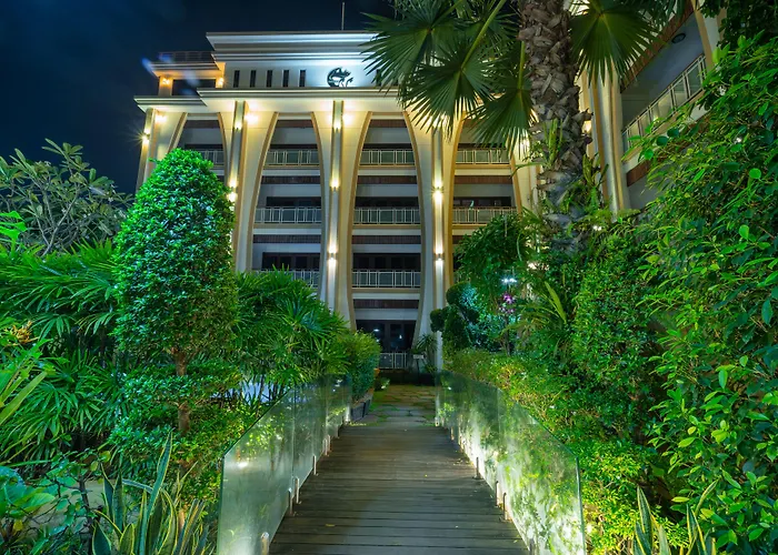 Hotel The Night Hotel 4*