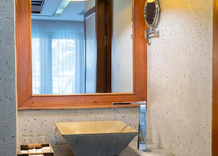 The Night Hotel Hotel 4*