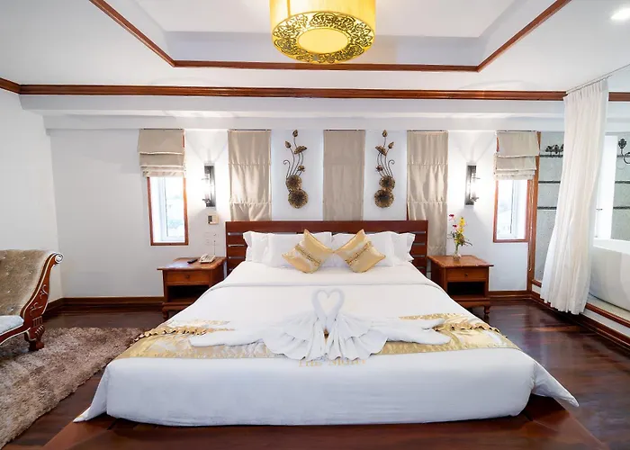 The Night Hotel 4*