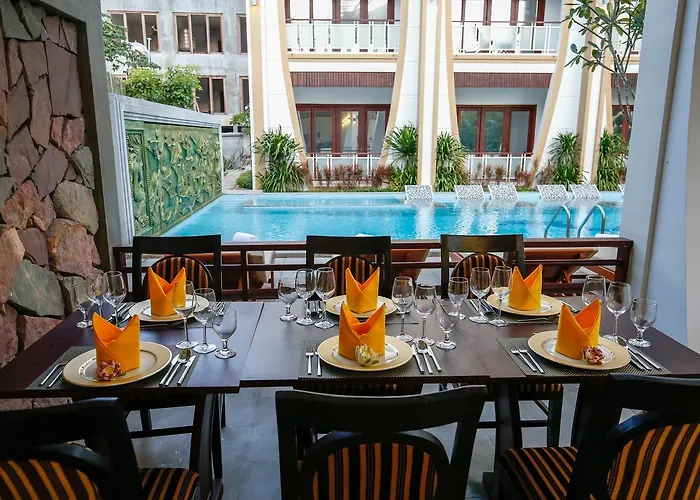 Hotel The Night Hotel 4*